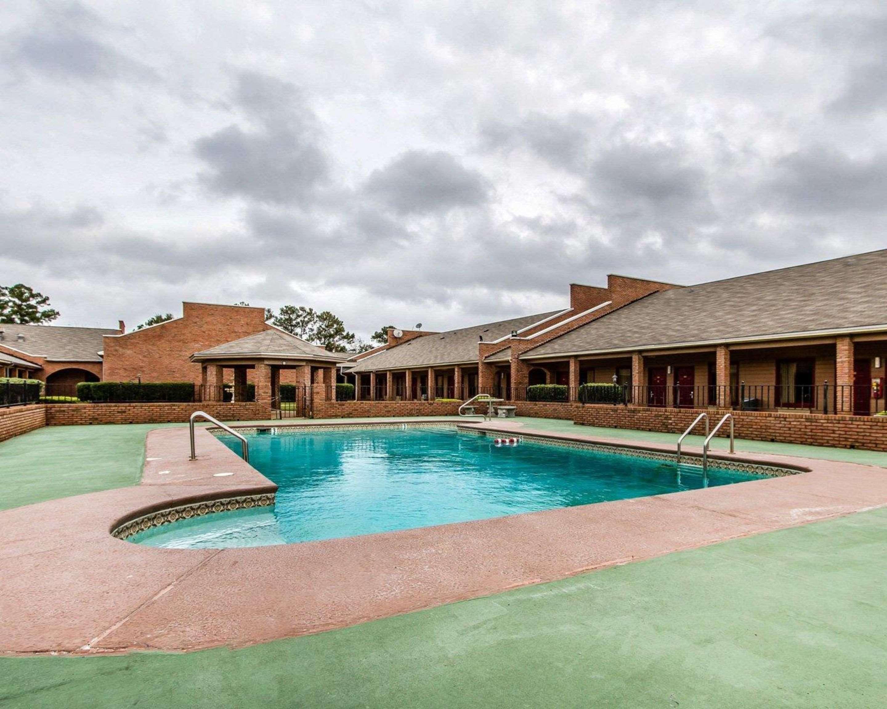 Econo Lodge Inn & Suites Enterprise Luaran gambar