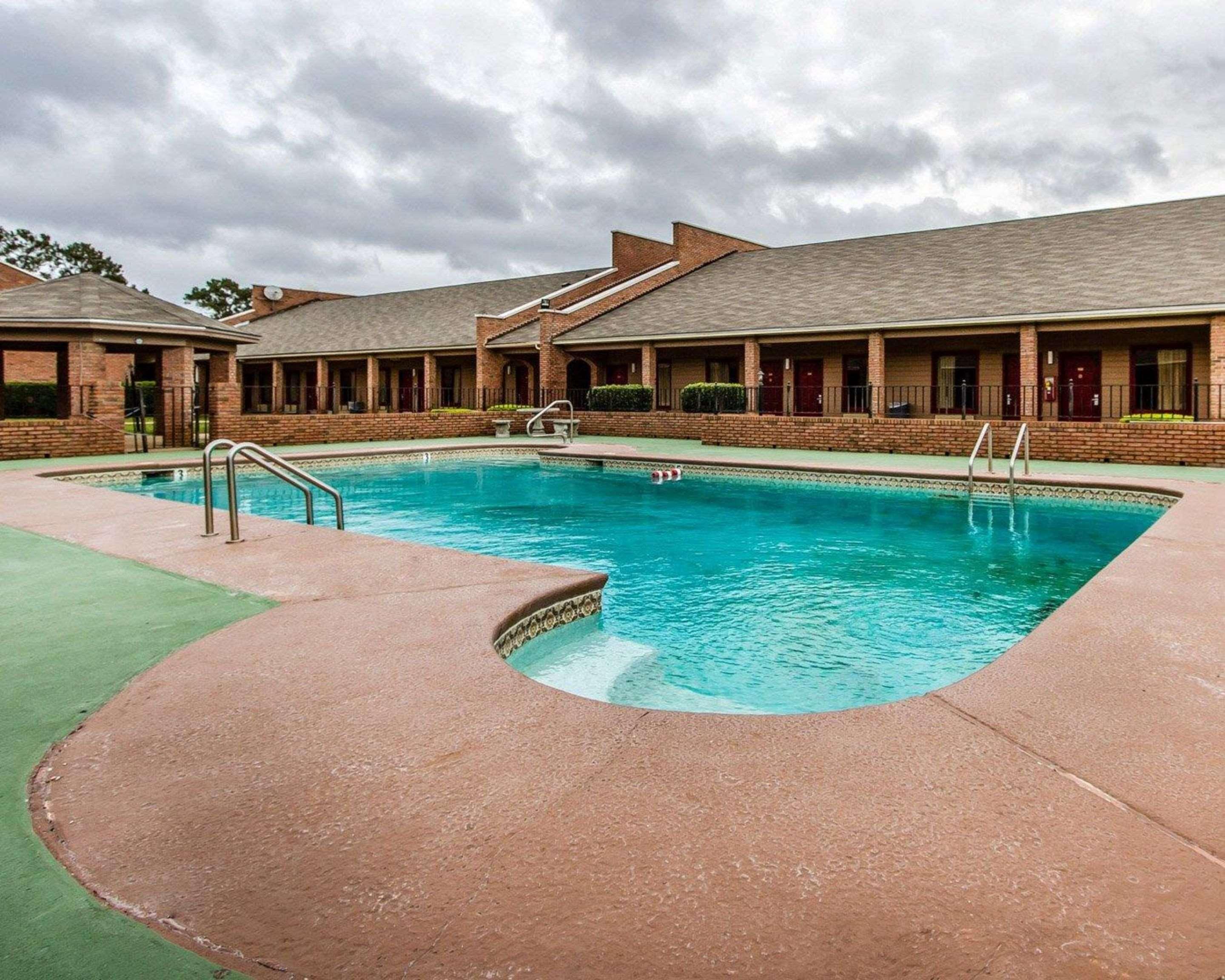 Econo Lodge Inn & Suites Enterprise Luaran gambar