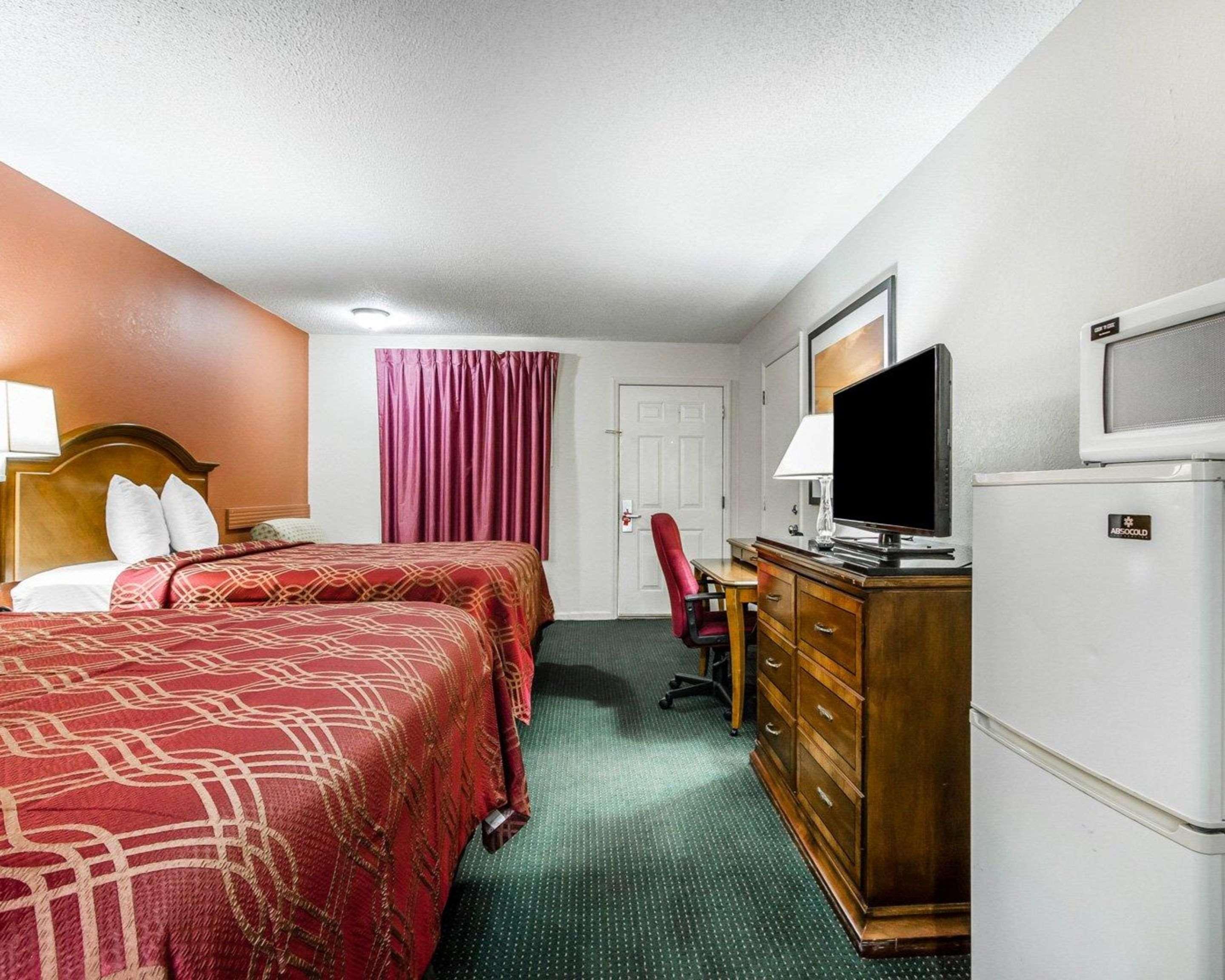 Econo Lodge Inn & Suites Enterprise Luaran gambar