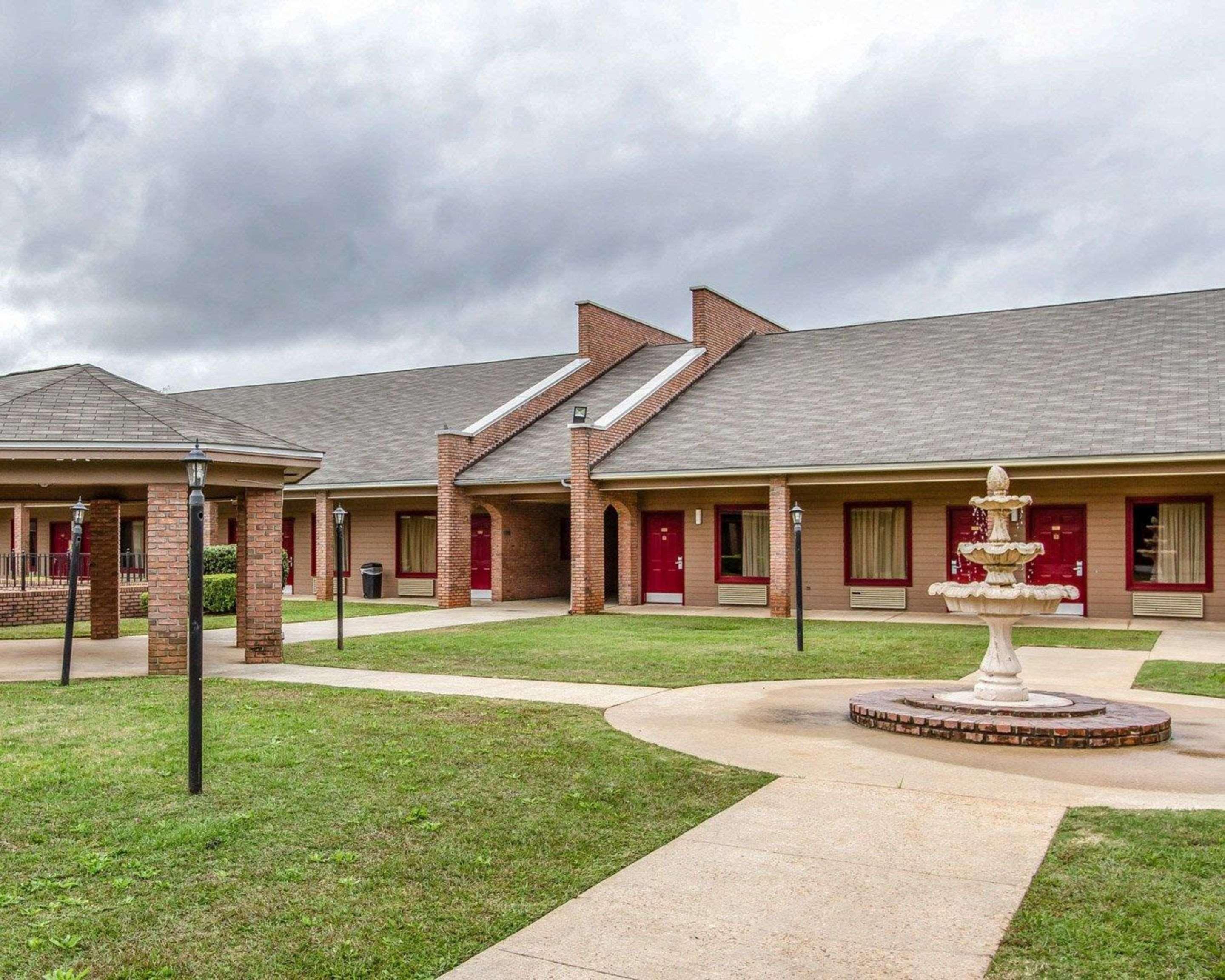 Econo Lodge Inn & Suites Enterprise Luaran gambar