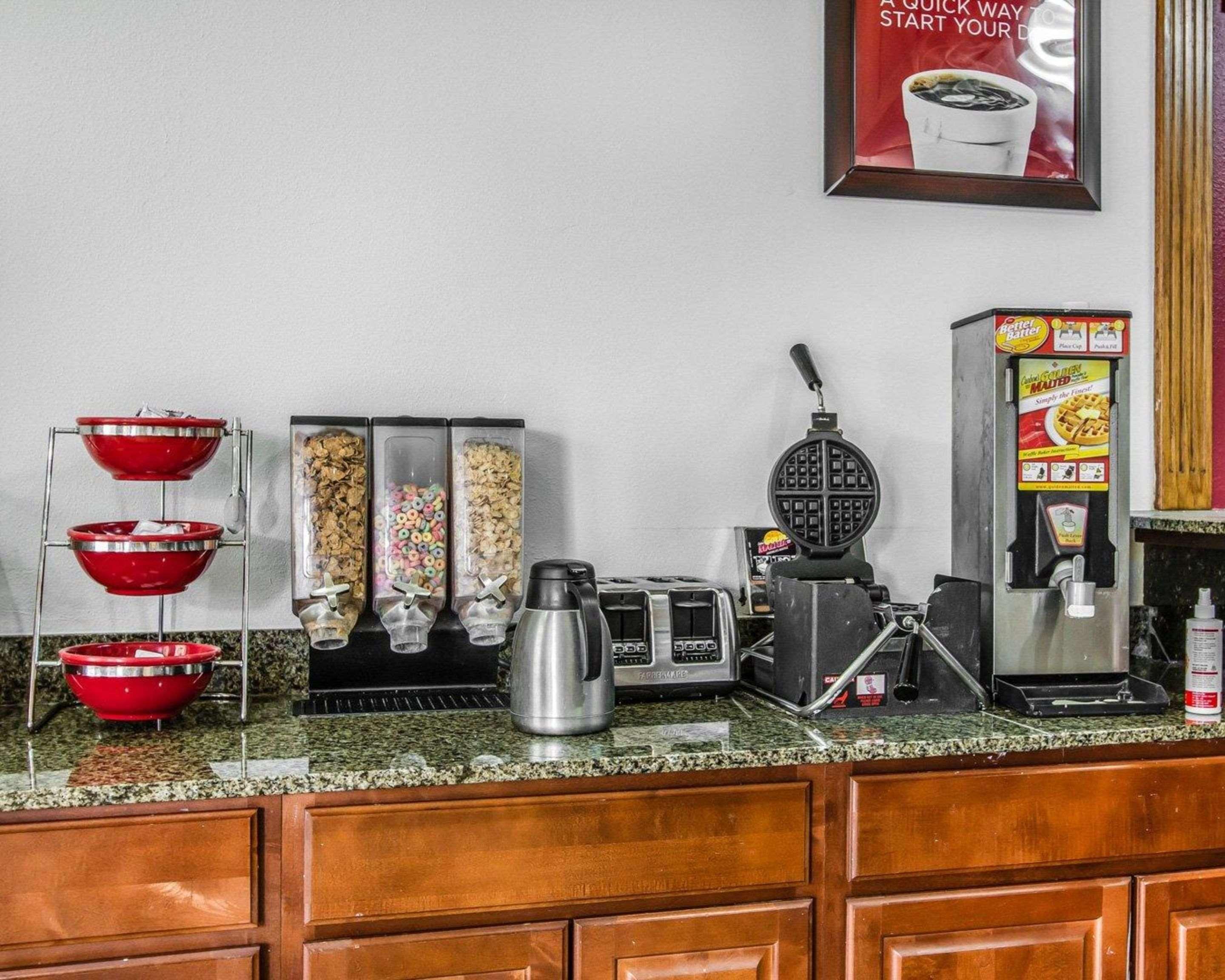 Econo Lodge Inn & Suites Enterprise Luaran gambar